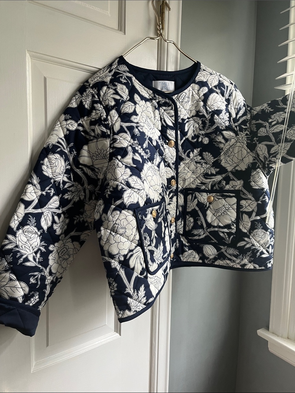 Time and Tru Navy and White Floral Quilted Jacket